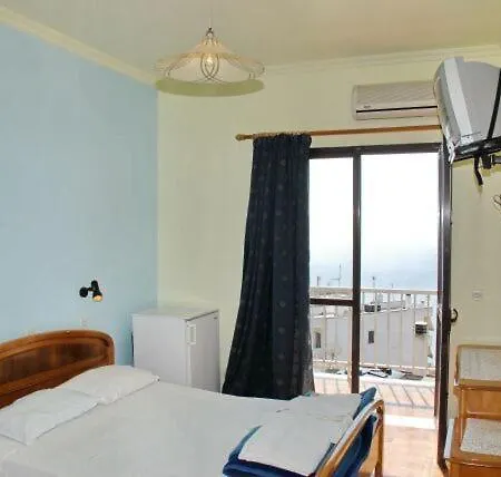 Pansion Alexandros Konukevi 3*
